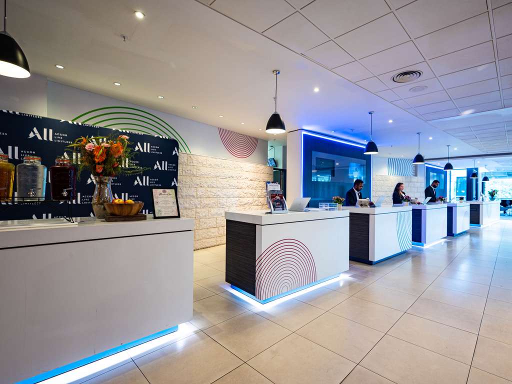Novotel London West photo 6