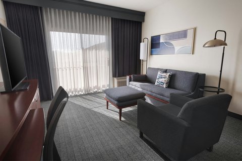 Courtyard by Marriott New Carrollton Landover photo 7
