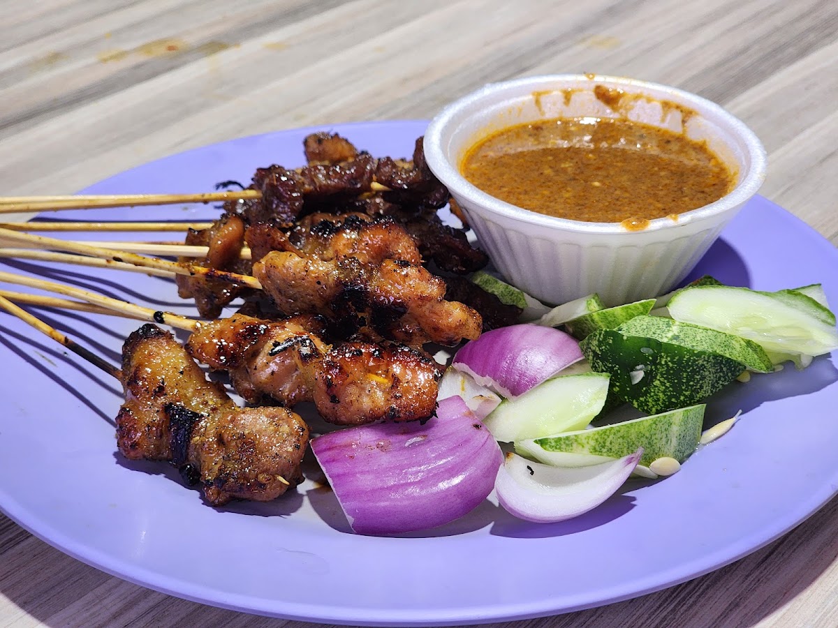 Old Airport Road Food Centre photo 7