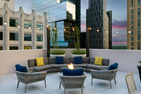 Residence Inn by Marriott Bethesda Downtown photo 8