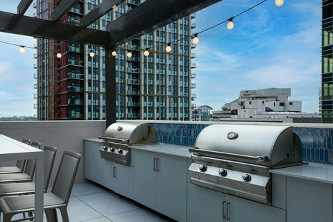 Residence Inn by Marriott Bethesda Downtown photo 9