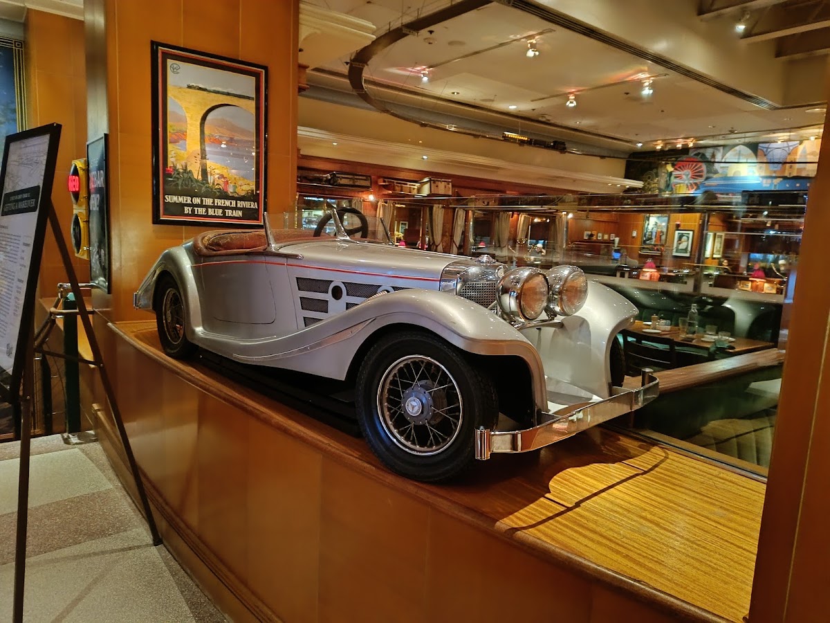 Clyde's of Chevy Chase photo 5