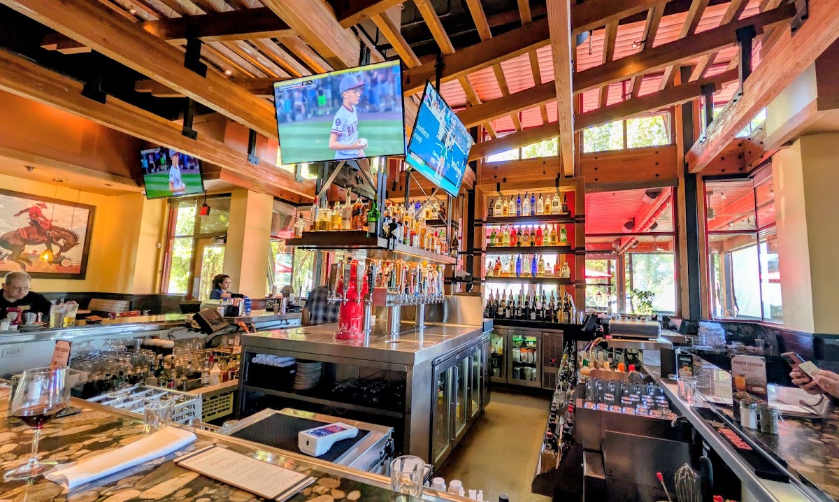 Lazy Dog Restaurant & Bar