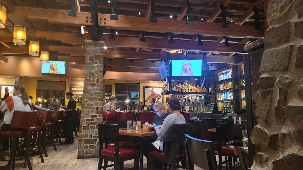 Lazy Dog Restaurant & Bar photo 3
