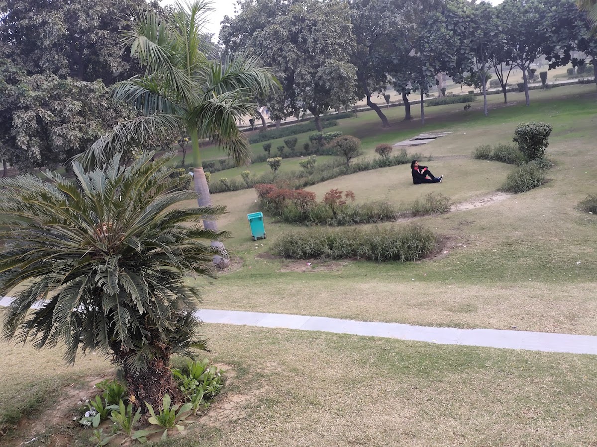 Dr Ram Manohar Lohia Park photo 9