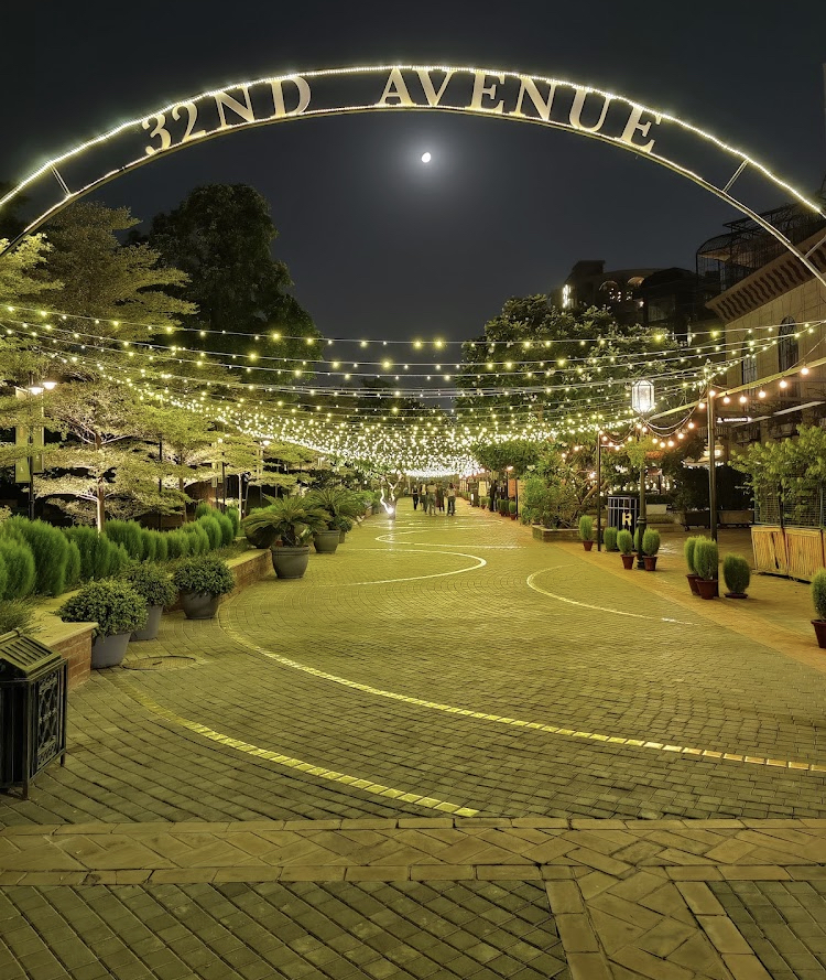 32nd Avenue photo 3