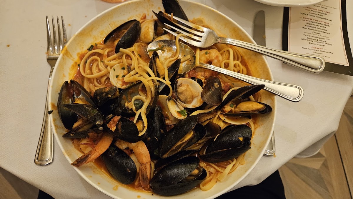 Maggiano's Little Italy photo 8