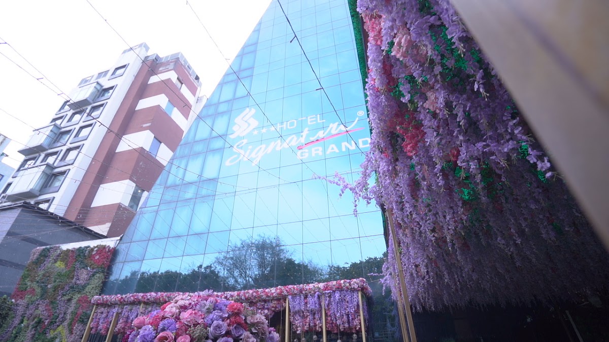 Hotel Signature Grand photo 6