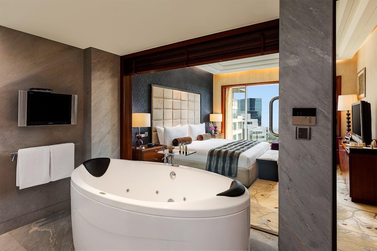 Crowne Plaza Gurgaon, an IHG Hotel photo 4