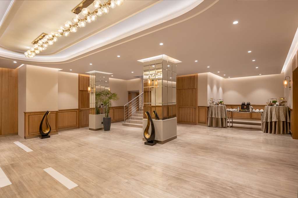 Radisson Hotel Sector 29 Gurugram photo 5