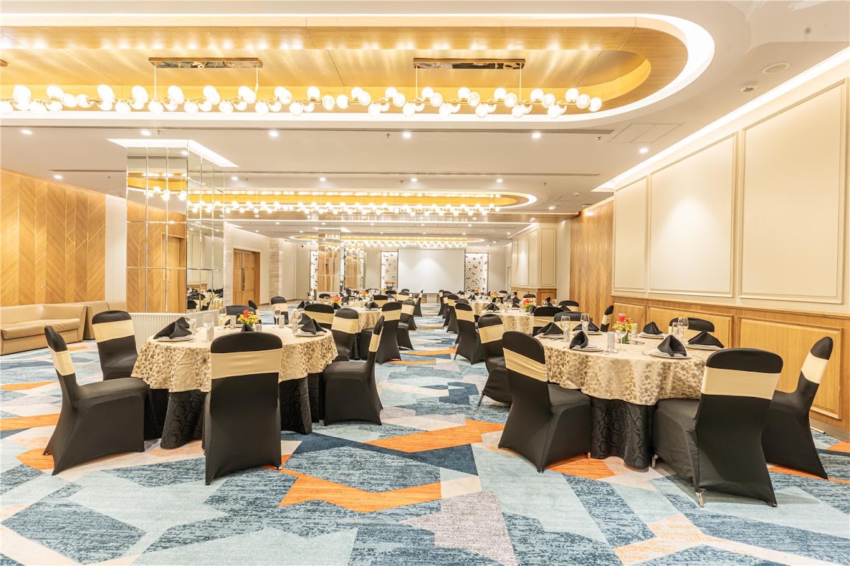 Radisson Hotel Sector 29 Gurugram photo 10