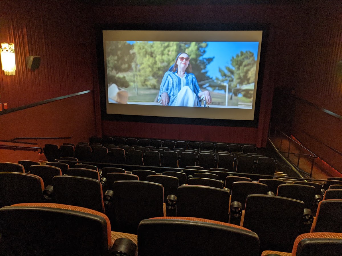 Cinemark Century at Hayward photo 10