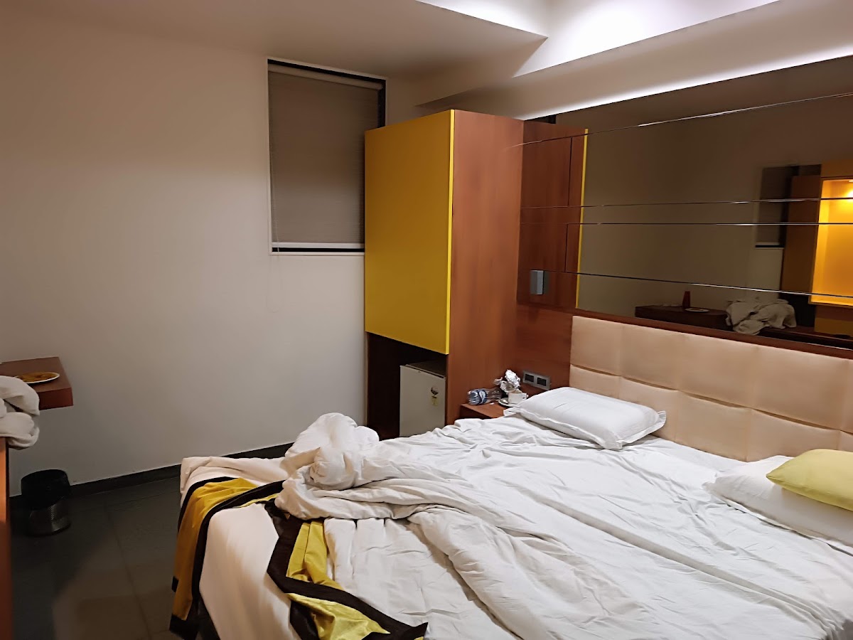 Hotel Avaante, Ahmedabad ( Former Orchid Hotel ) photo 2