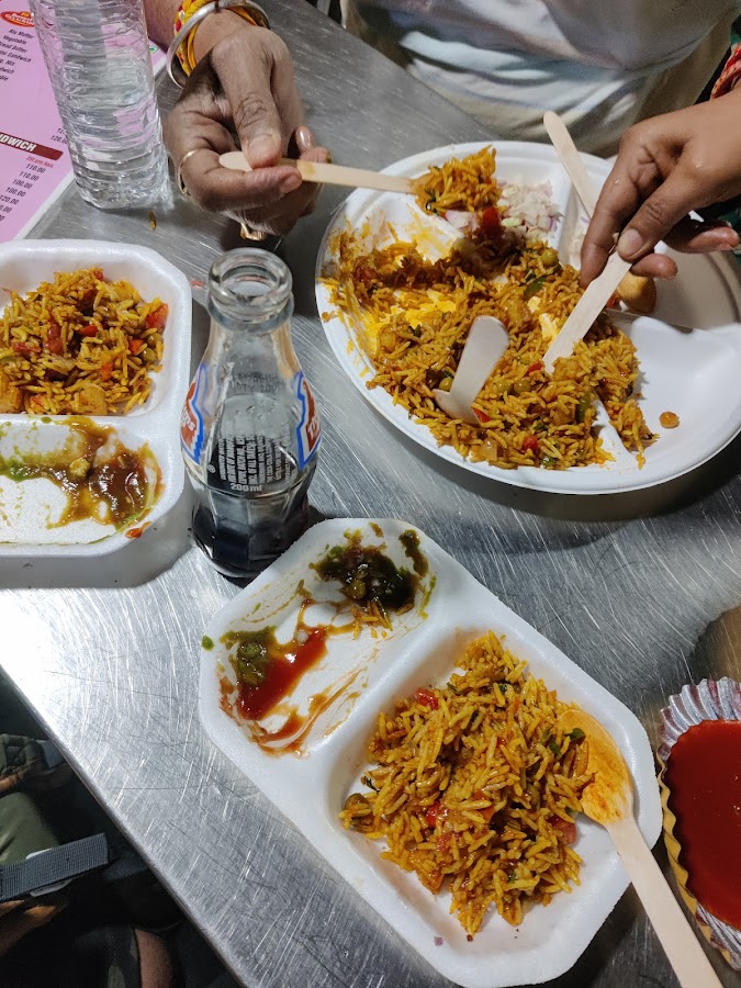 Manekchowk Food Market photo 9