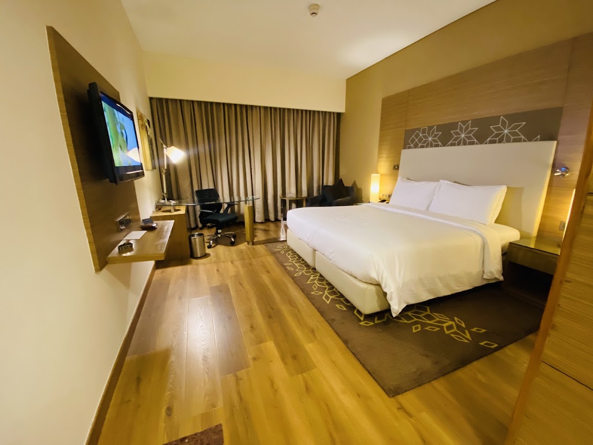 Radisson Hotel Gurugram Udyog Vihar photo 2