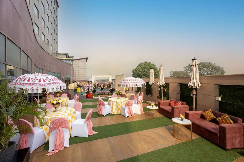 Radisson Hotel Gurugram Udyog Vihar photo 10