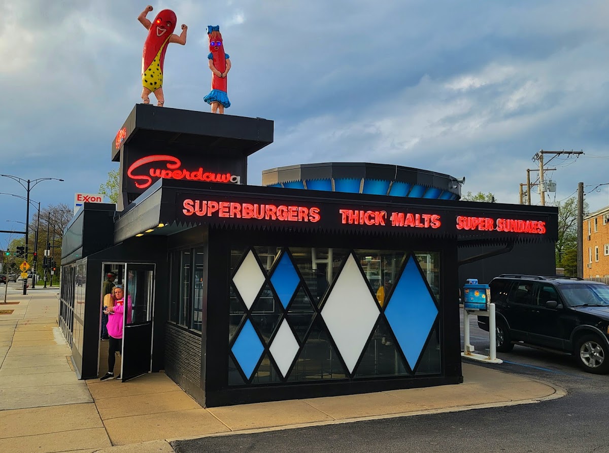 Superdawg Drive-In photo 3