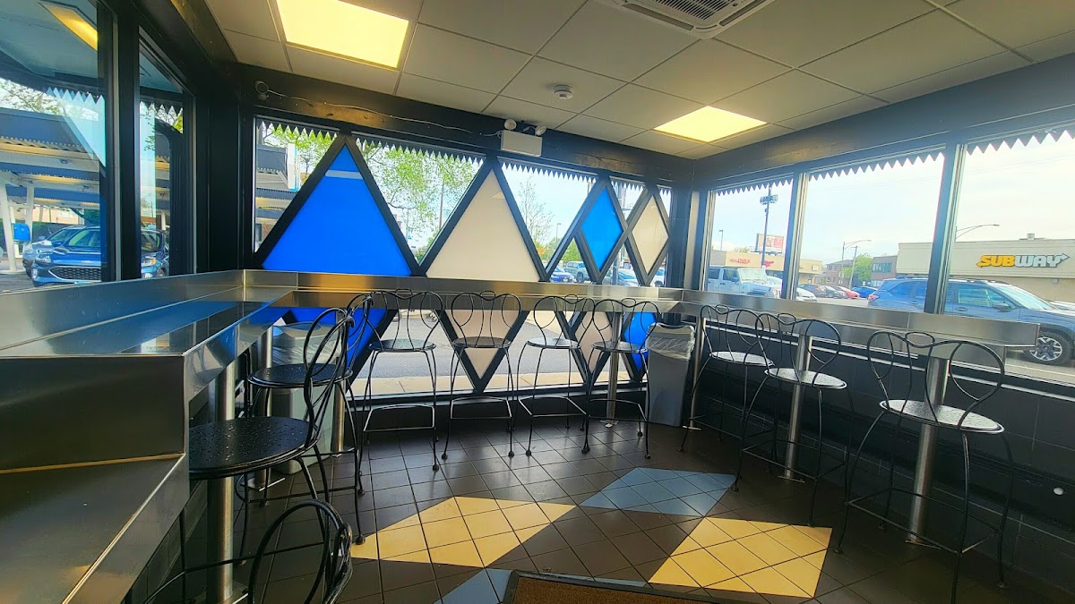 Superdawg Drive-In photo 10
