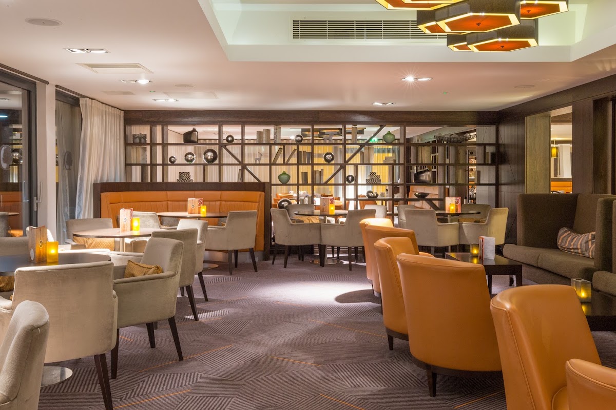 DoubleTree by Hilton London - Ealing photo 6