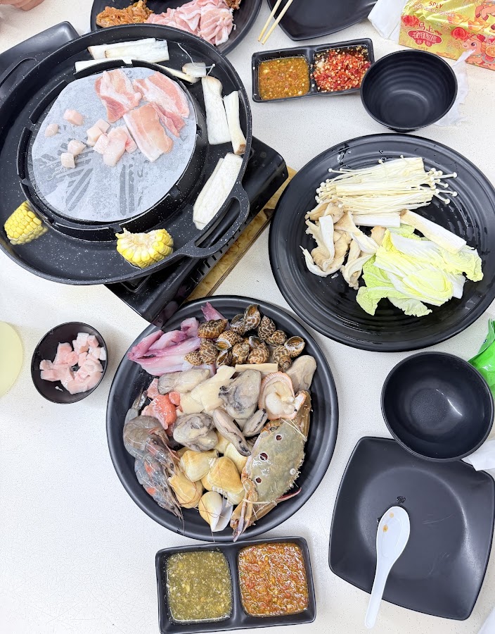 Family Mookata photo 8
