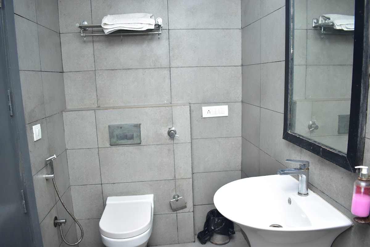 Qotel Comfort Golden Saffron Punjabi Bagh photo 3