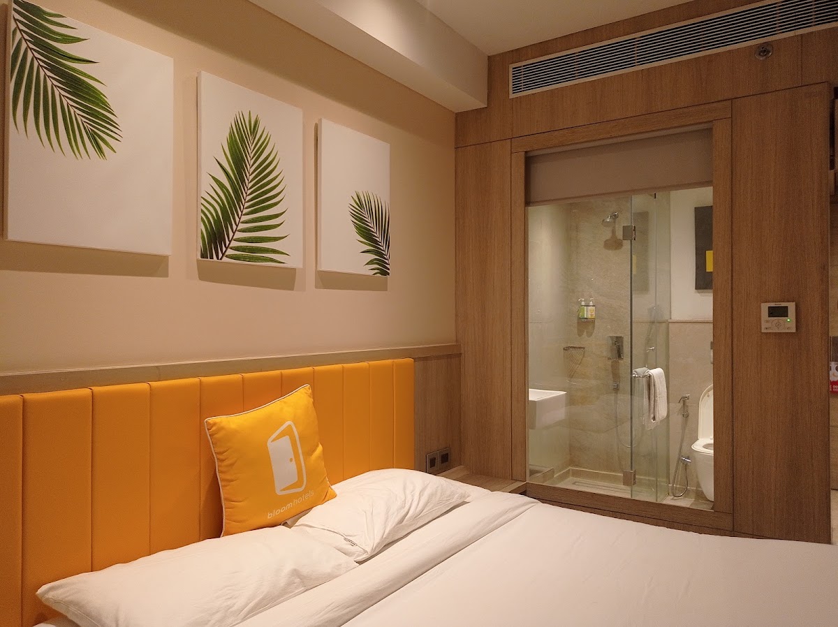 Bloom Hotel - Karol Bagh photo 7
