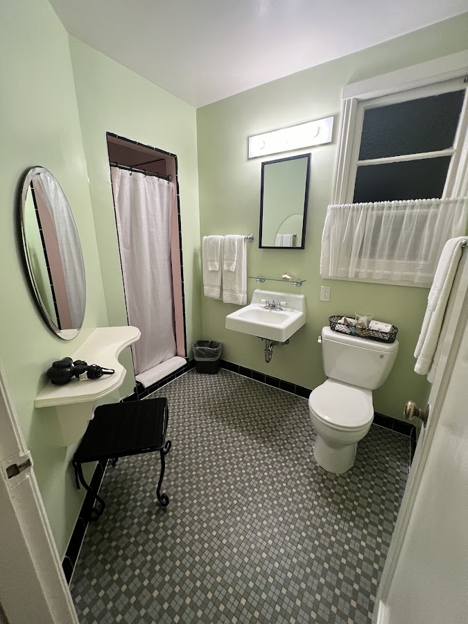 Ocean Park Motel photo 9