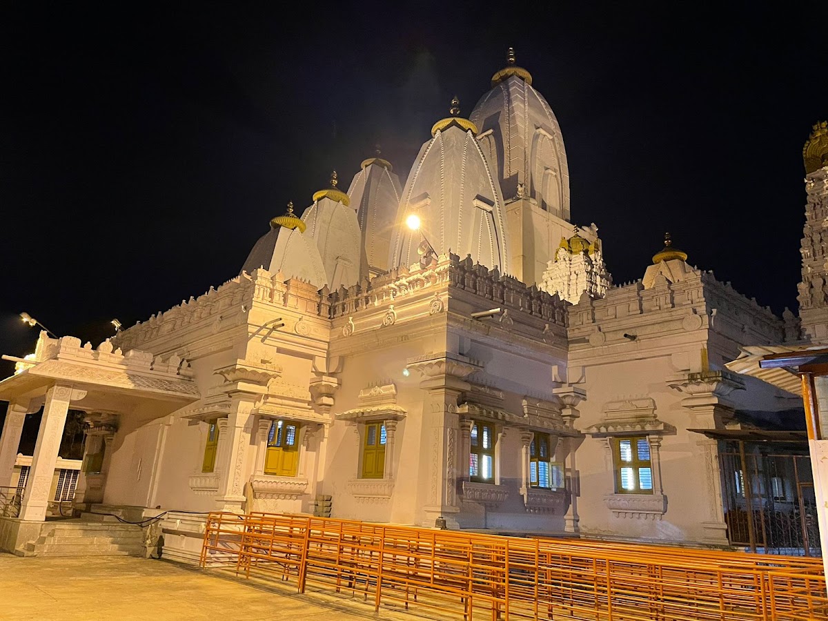 Shri Dwadasha Shiva Temple photo 6