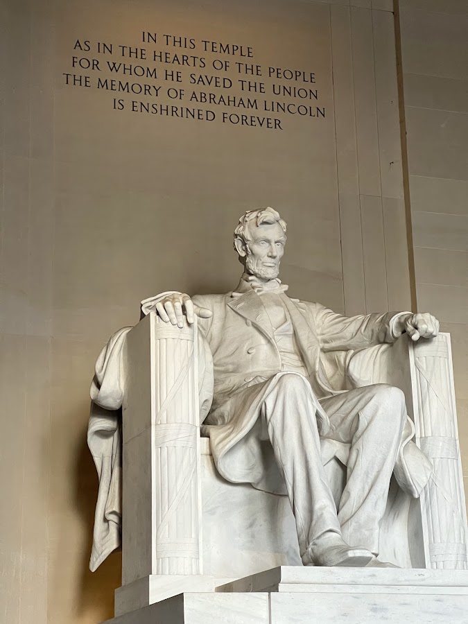 Lincoln Memorial photo 2