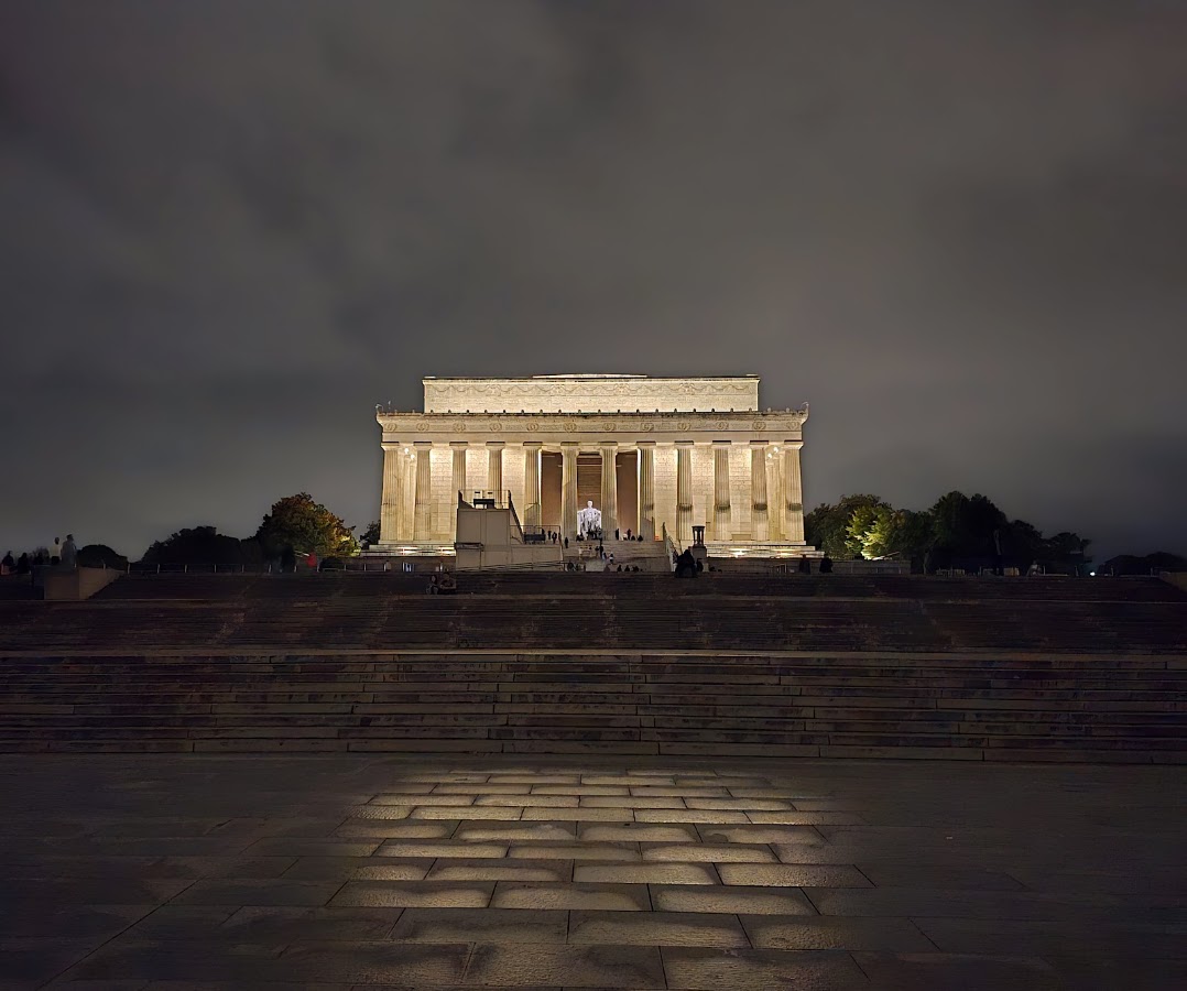 Lincoln Memorial photo 5