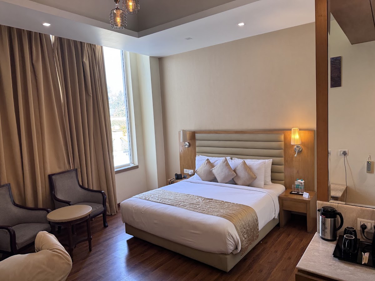 Opulent Hotel By Ferns N Petals photo 6