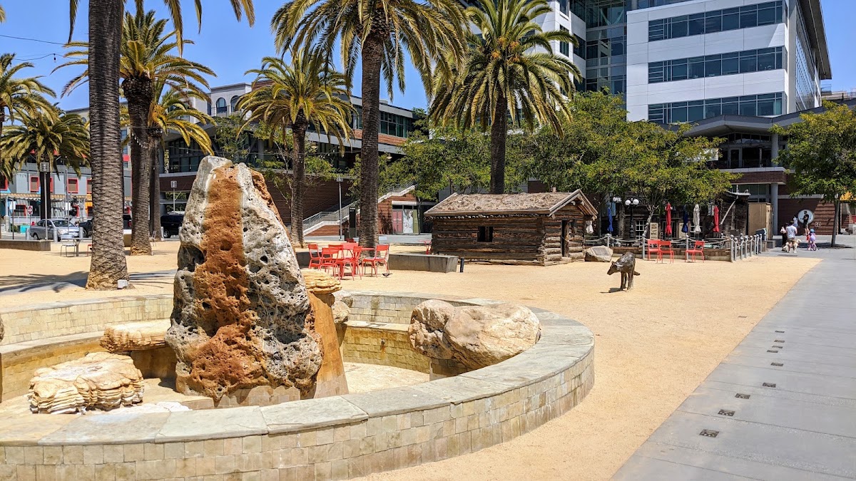 Jack London Square photo 8