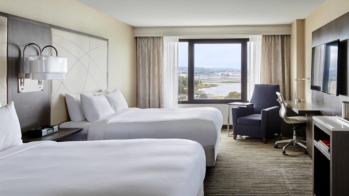 San Francisco Airport Marriott Waterfront photo 2