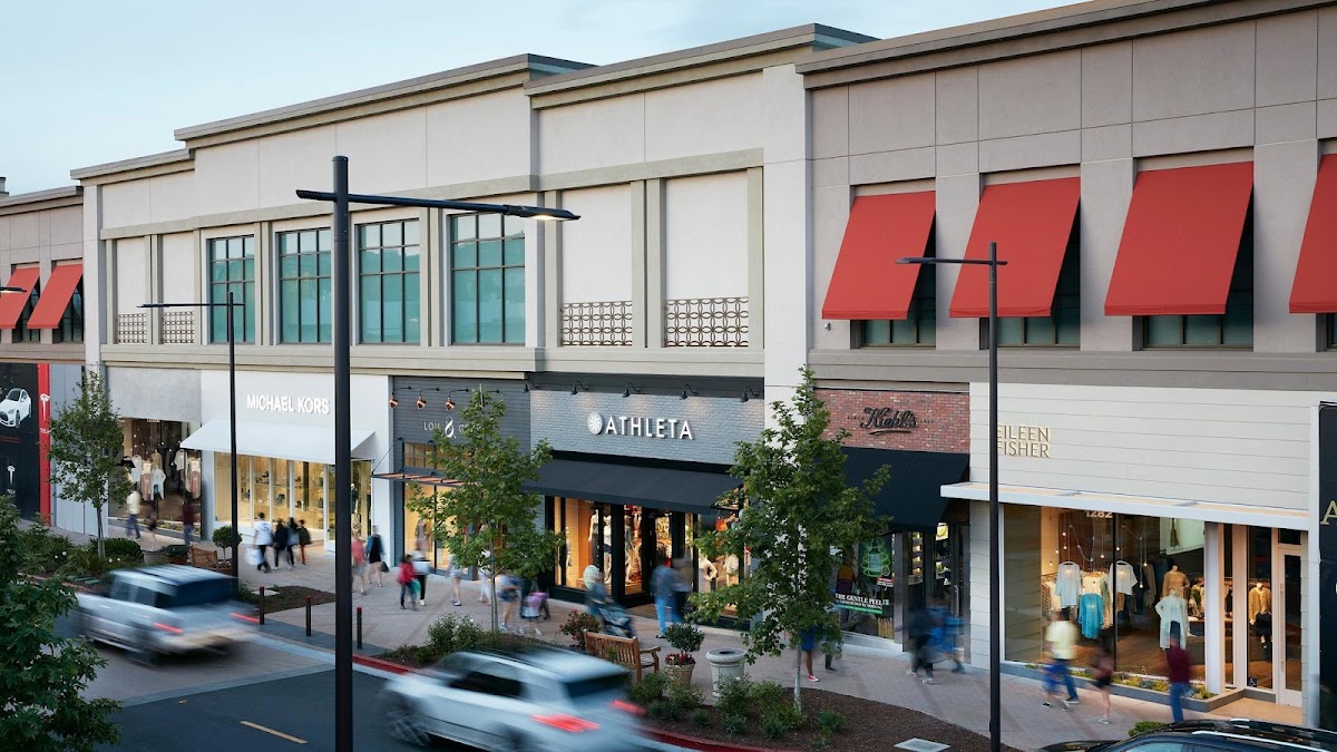 Broadway Plaza photo 2