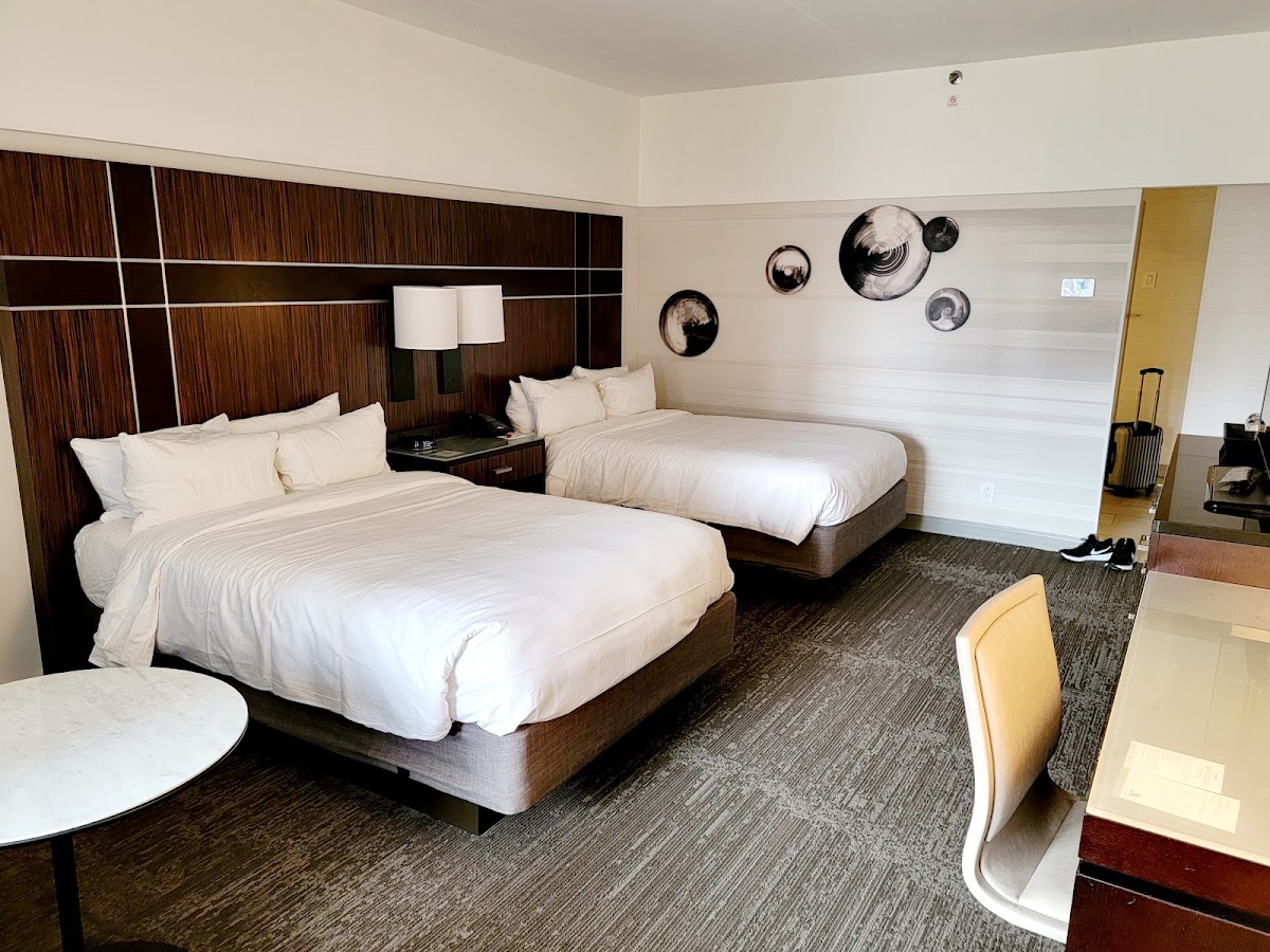 New York Marriott Marquis photo 2