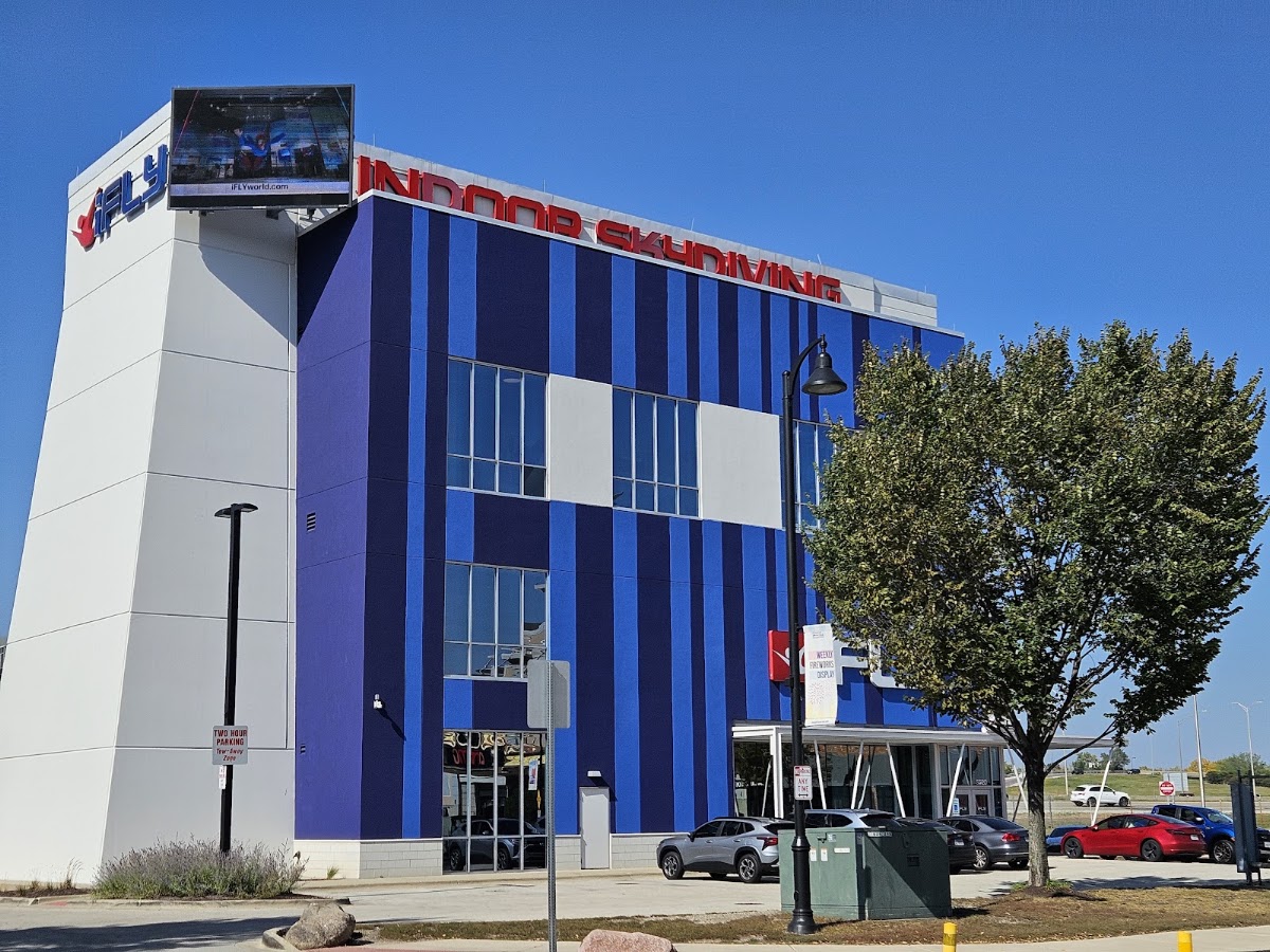 iFLY Indoor Skydiving - Chicago Rosemont photo 2
