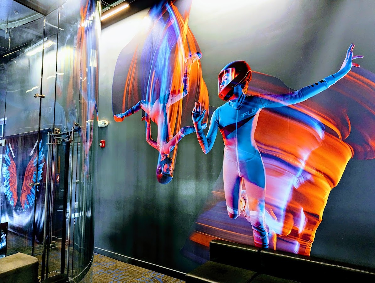 iFLY Indoor Skydiving - Chicago Rosemont photo 10