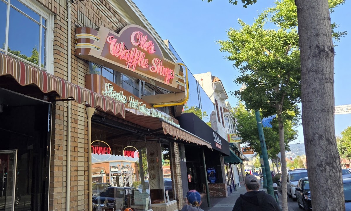 Ole's Waffle Shop photo 6