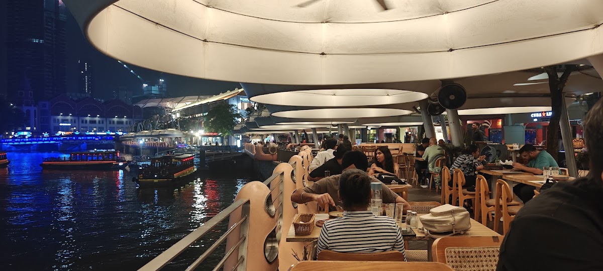 CQ @ Clarke Quay photo 6
