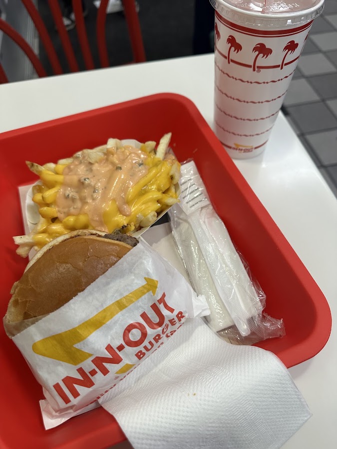 In-N-Out Burger photo 8