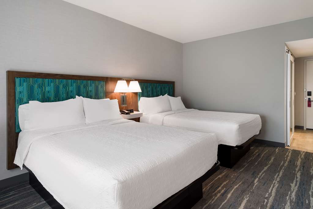 Hampton Inn Concord photo 2