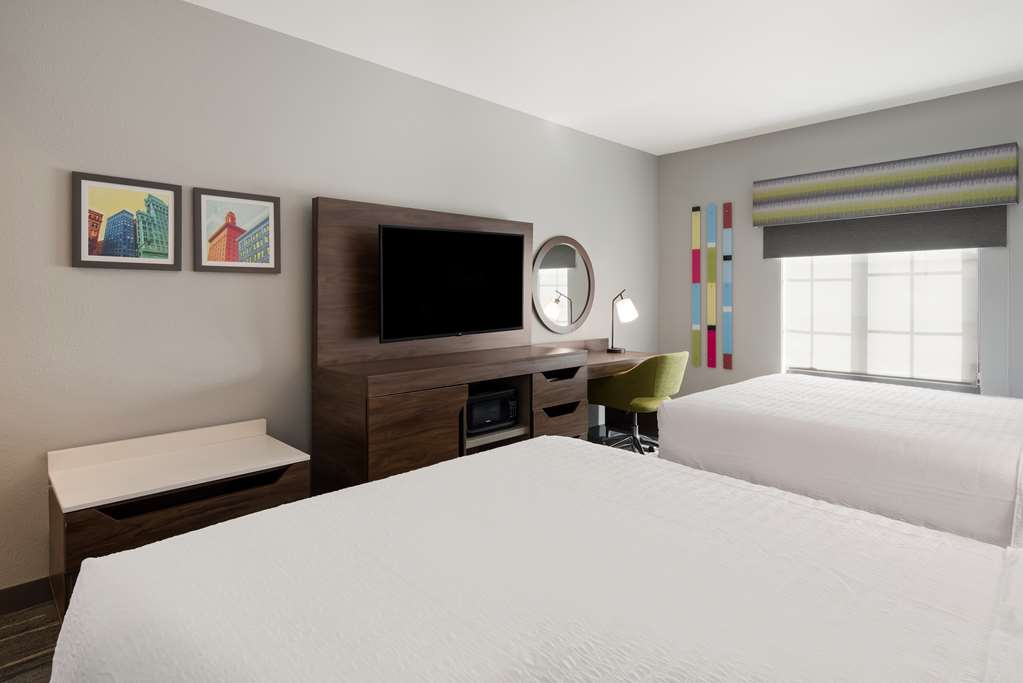 Hampton Inn Concord photo 4