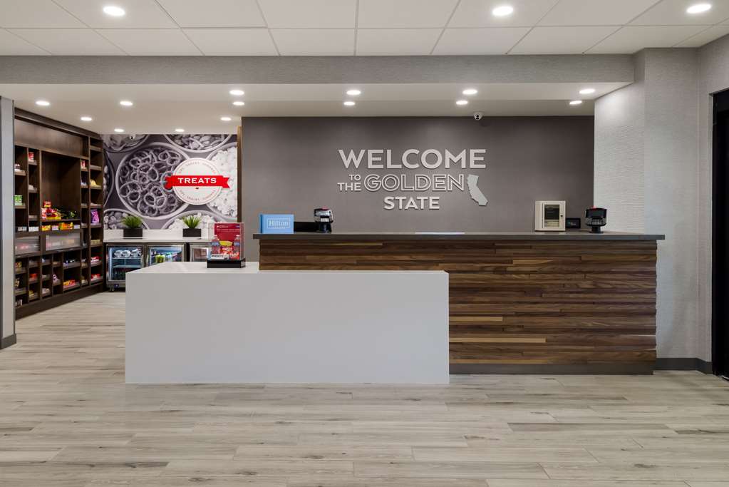 Hampton Inn Concord photo 7