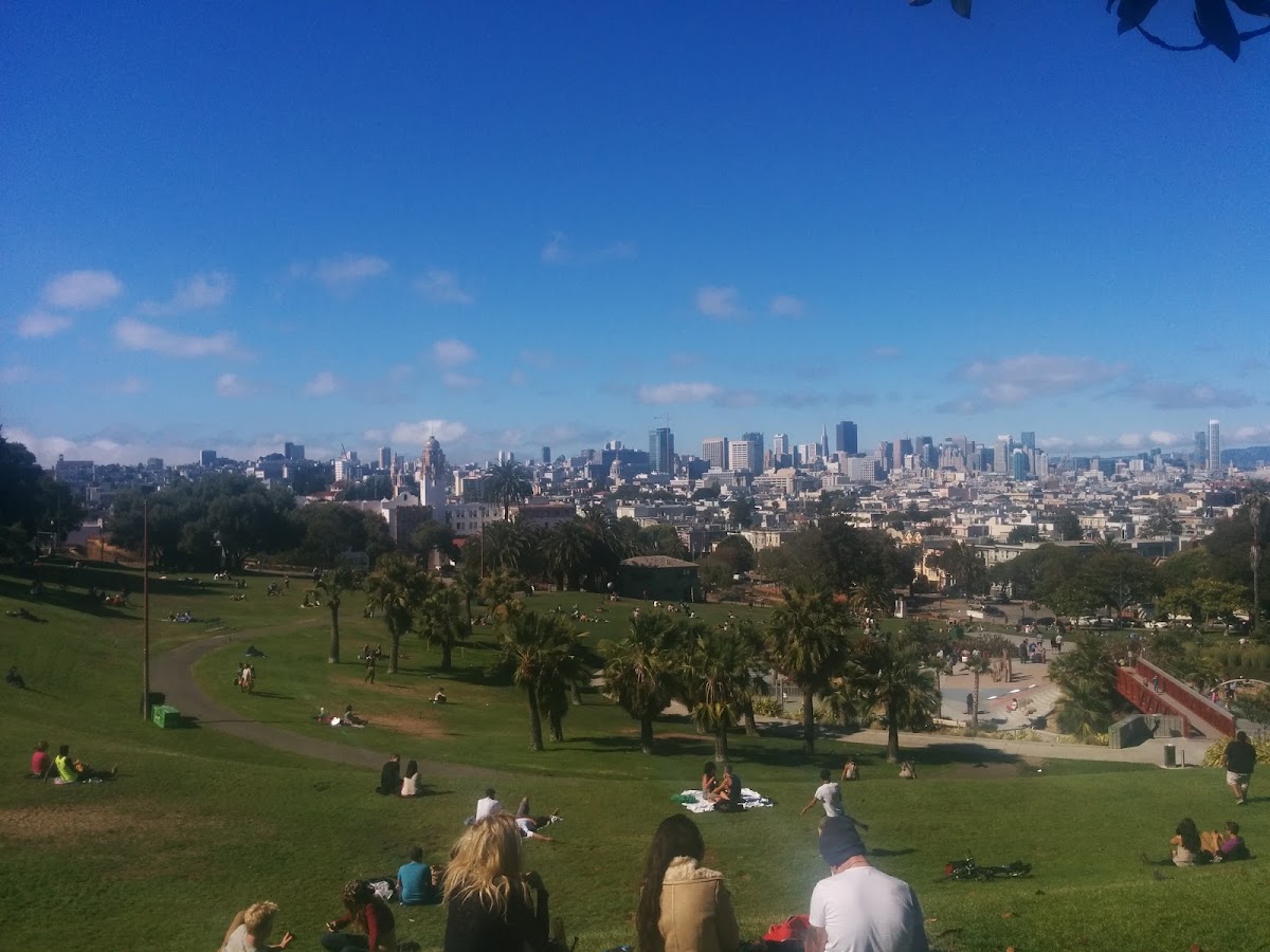 Mission Dolores Park photo 4