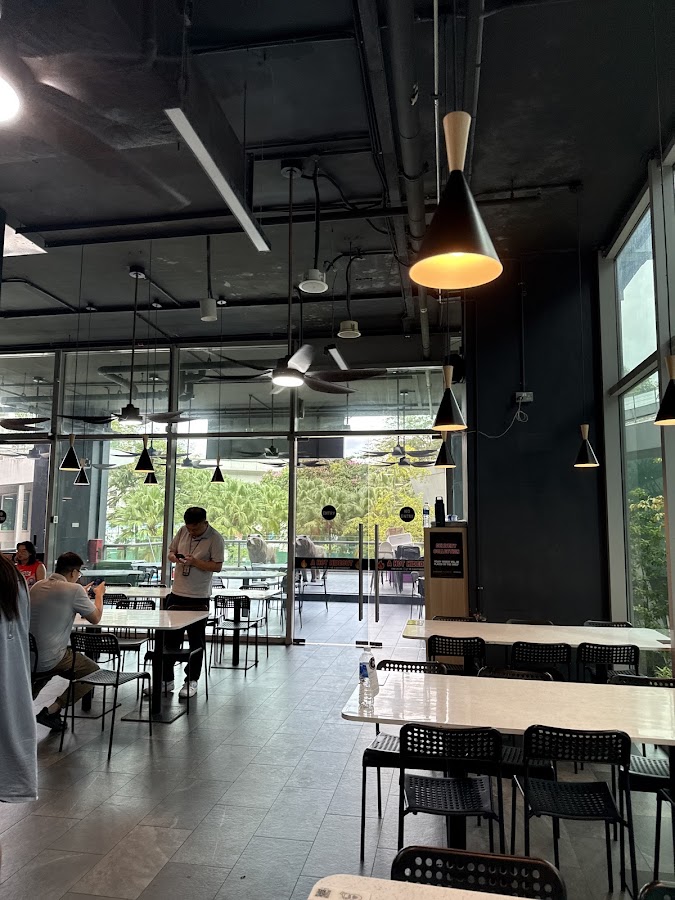 A Hot Hideout @ Jurong West (NTU) photo 7