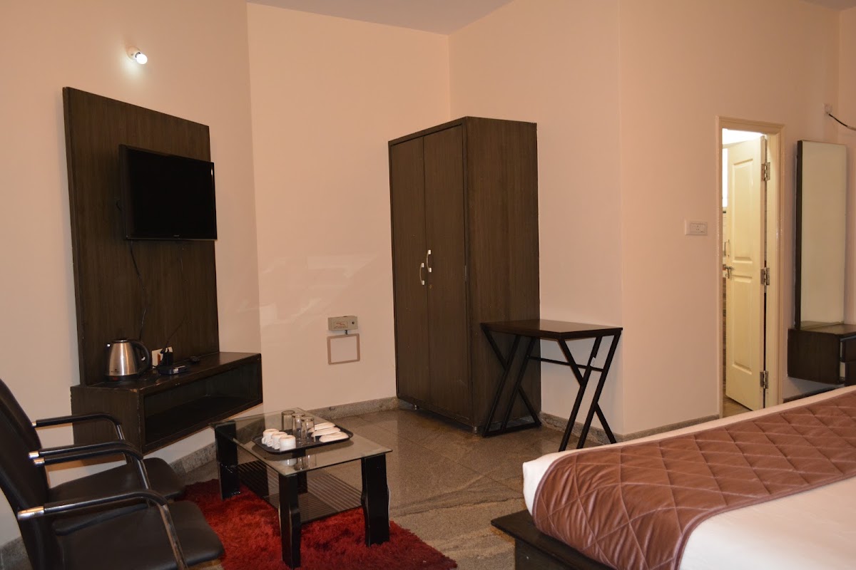 SOUNDARYA HOTEL photo 9
