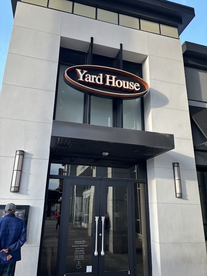 Yard House photo 6