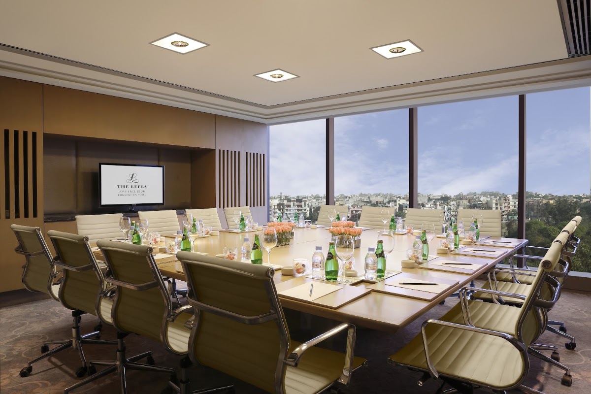 The Leela Ambience Convention Hotel Delhi photo 8