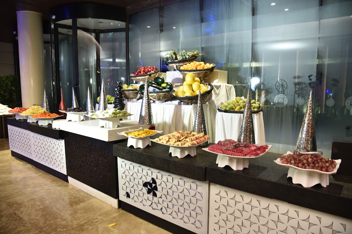 The Leela Ambience Convention Hotel Delhi photo 9