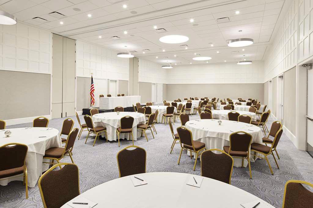 Embassy Suites by Hilton Alexandria Old Town photo 6